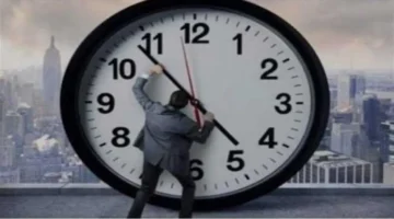 التوقيت الشتوي يبدأ الجمعة: توضيح رسمي حول موعد التحول الزمني